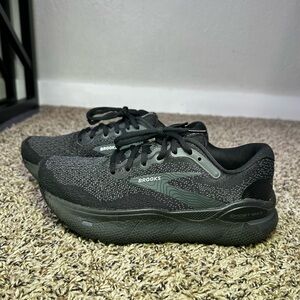 Brooks Ghost Max Shoes Womens Size 7 Black Running Sneakers Athletic Gym Walk